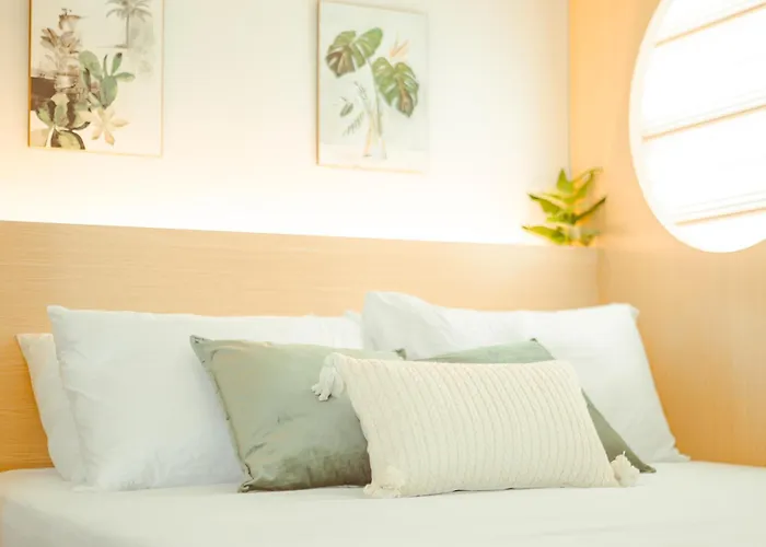 Casa Solaeice Fully Furnished 1br With Balcony - Sleeps 4 In Casa Mira 3*