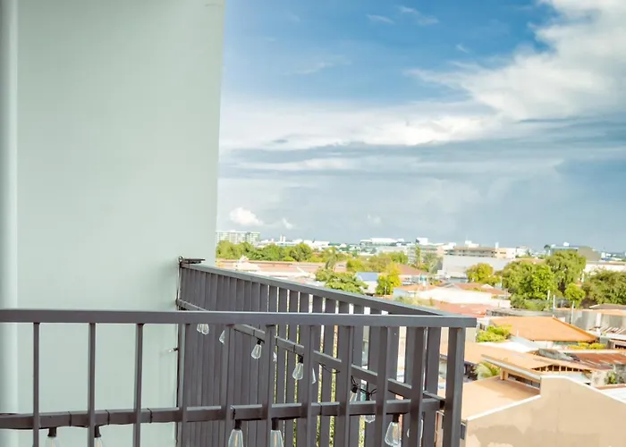 Casa Solaeice Fully Furnished 1br With Balcony - Sleeps 4 In Casa Mira Mandaue City